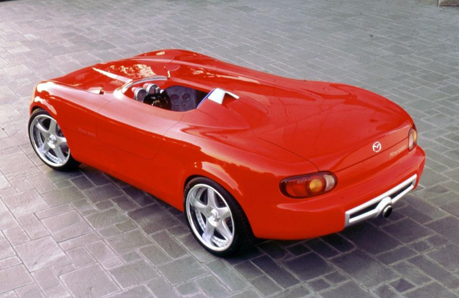  Mazda Miata Mono Posto 2000 года  (фото 2 из 16)